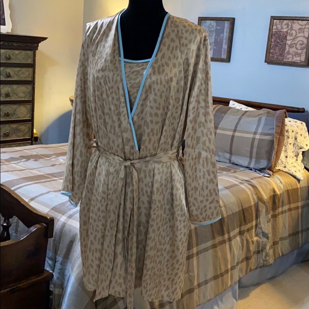 Jones New York Peignoir Set